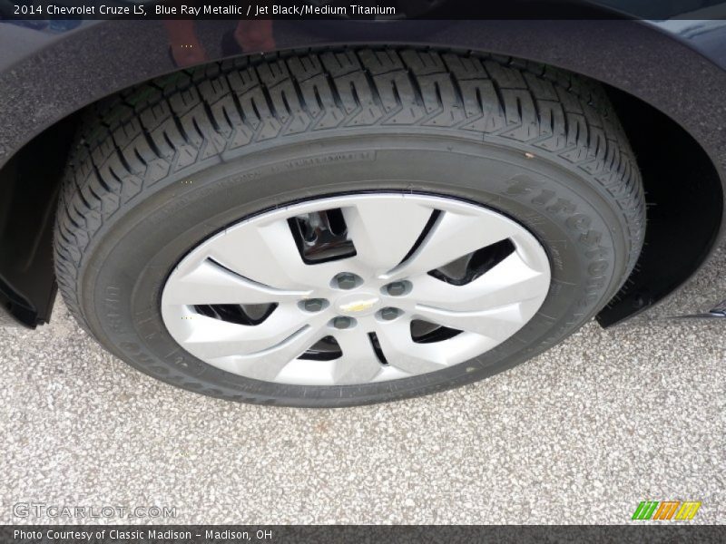 Blue Ray Metallic / Jet Black/Medium Titanium 2014 Chevrolet Cruze LS