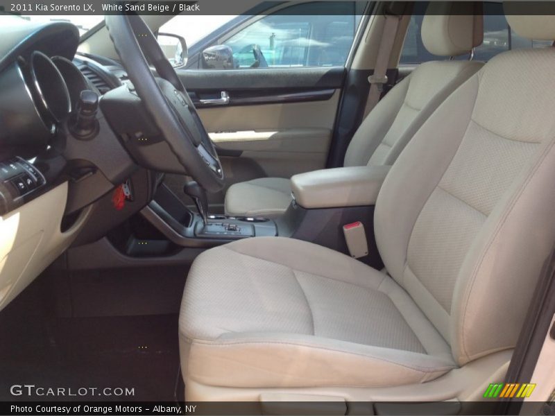 White Sand Beige / Black 2011 Kia Sorento LX