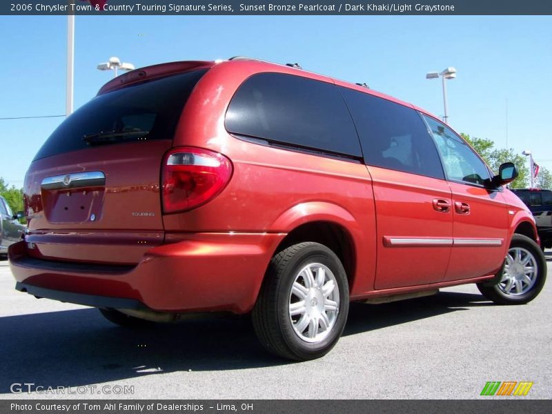 Sunset Bronze Pearlcoat / Dark Khaki/Light Graystone 2006 Chrysler Town & Country Touring Signature Series