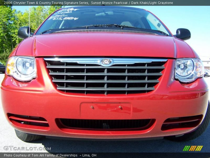 Sunset Bronze Pearlcoat / Dark Khaki/Light Graystone 2006 Chrysler Town & Country Touring Signature Series