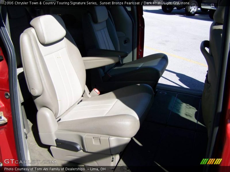 Sunset Bronze Pearlcoat / Dark Khaki/Light Graystone 2006 Chrysler Town & Country Touring Signature Series