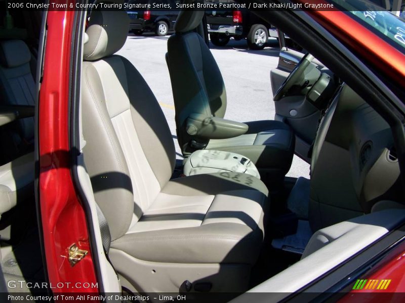 Sunset Bronze Pearlcoat / Dark Khaki/Light Graystone 2006 Chrysler Town & Country Touring Signature Series