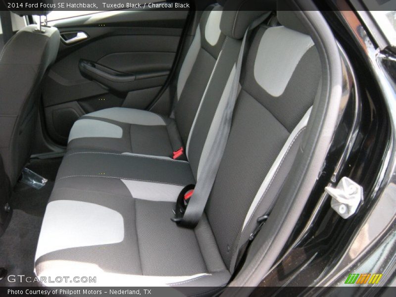 Tuxedo Black / Charcoal Black 2014 Ford Focus SE Hatchback