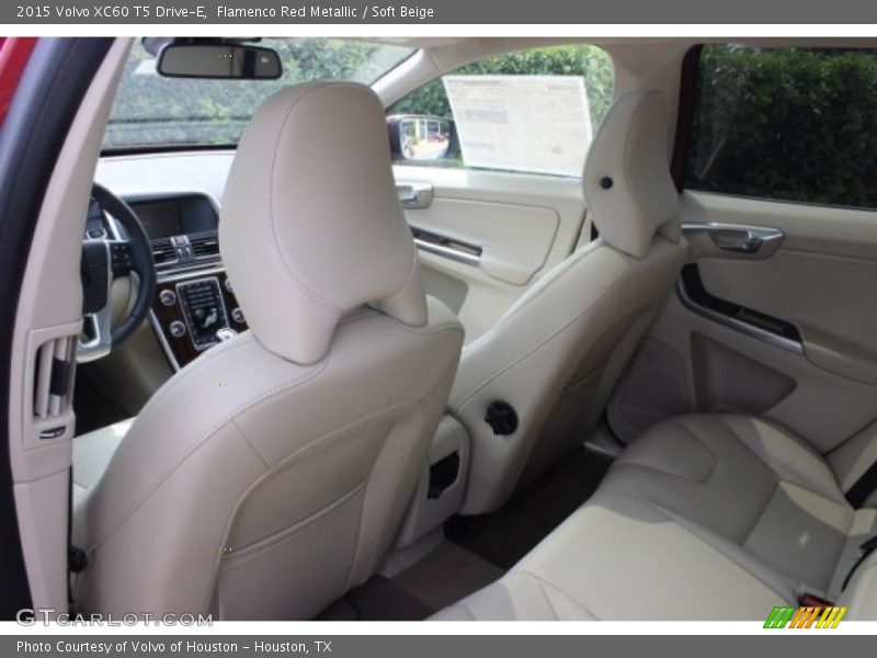 Flamenco Red Metallic / Soft Beige 2015 Volvo XC60 T5 Drive-E