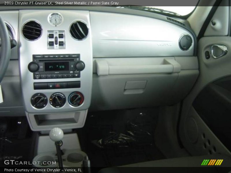 Steel Silver Metallic / Pastel Slate Gray 2009 Chrysler PT Cruiser LX