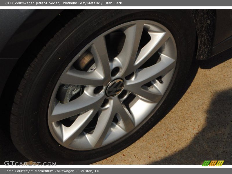 Platinum Gray Metallic / Titan Black 2014 Volkswagen Jetta SE Sedan