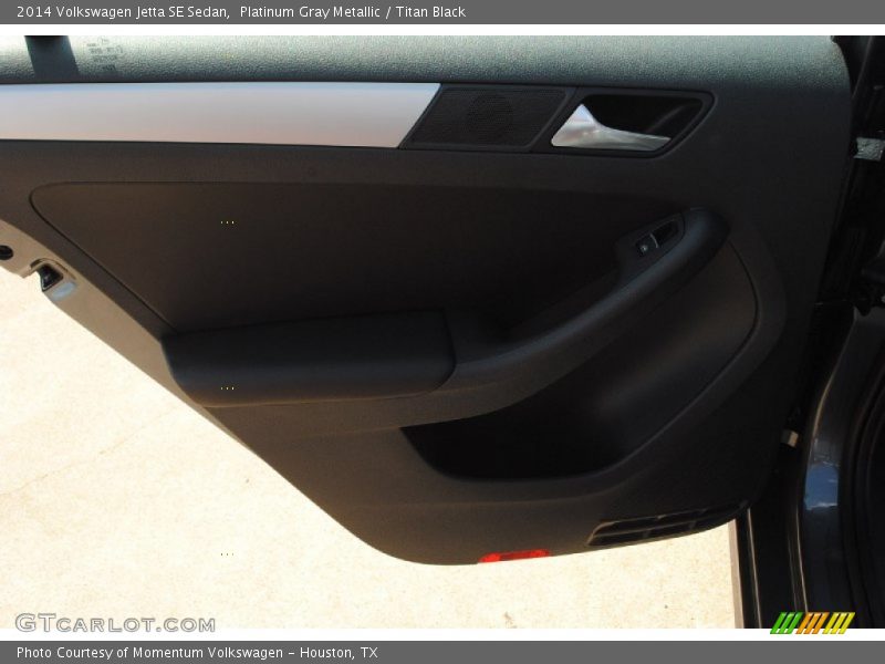 Platinum Gray Metallic / Titan Black 2014 Volkswagen Jetta SE Sedan