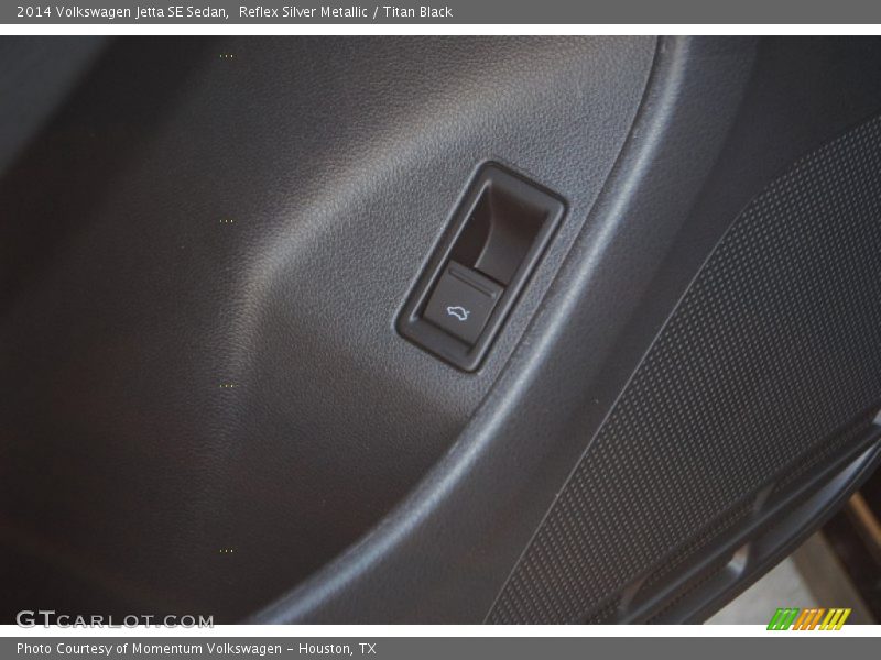 Reflex Silver Metallic / Titan Black 2014 Volkswagen Jetta SE Sedan