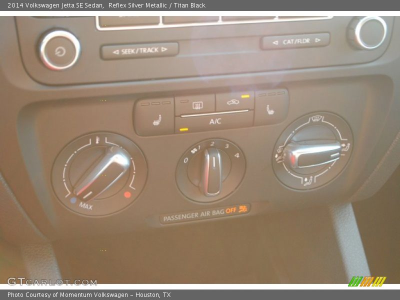 Reflex Silver Metallic / Titan Black 2014 Volkswagen Jetta SE Sedan