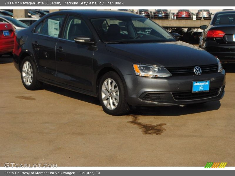 Platinum Gray Metallic / Titan Black 2014 Volkswagen Jetta SE Sedan