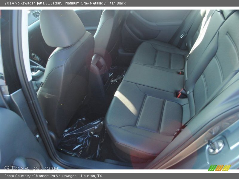 Platinum Gray Metallic / Titan Black 2014 Volkswagen Jetta SE Sedan