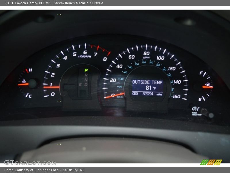 Sandy Beach Metallic / Bisque 2011 Toyota Camry XLE V6