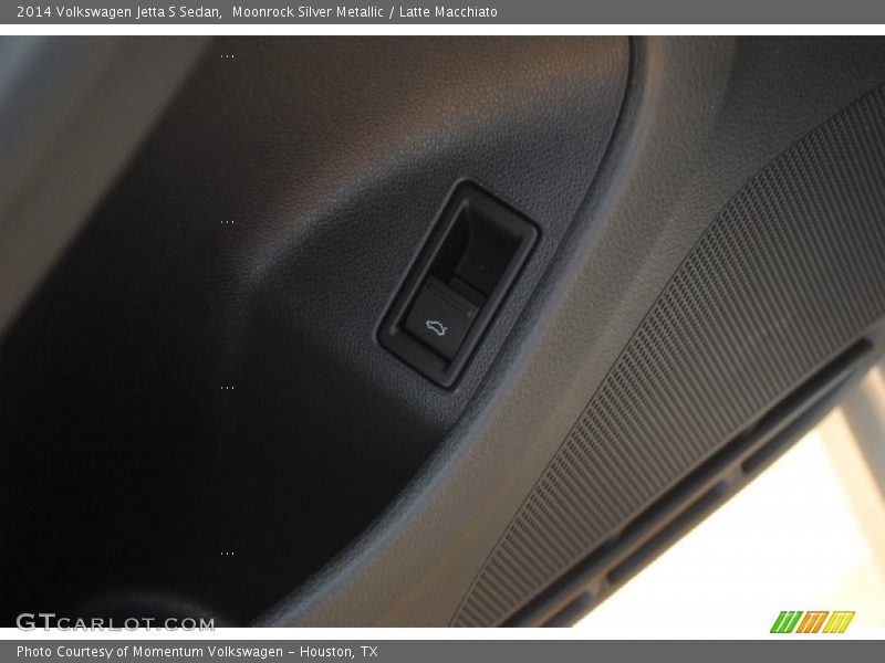 Moonrock Silver Metallic / Latte Macchiato 2014 Volkswagen Jetta S Sedan