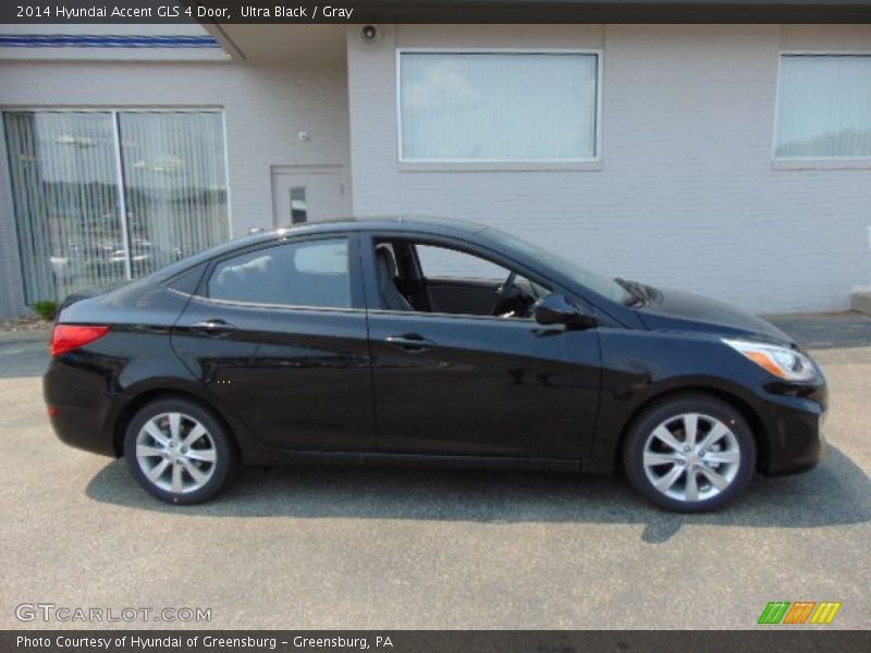 Ultra Black / Gray 2014 Hyundai Accent GLS 4 Door