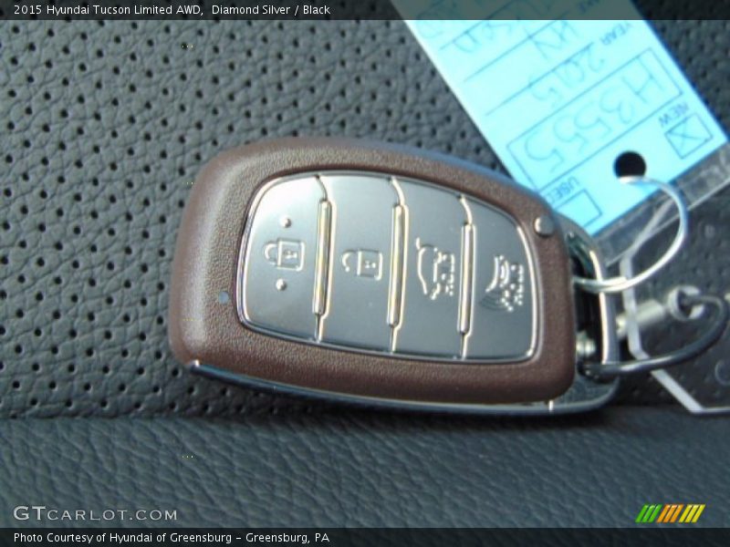 Keys of 2015 Tucson Limited AWD
