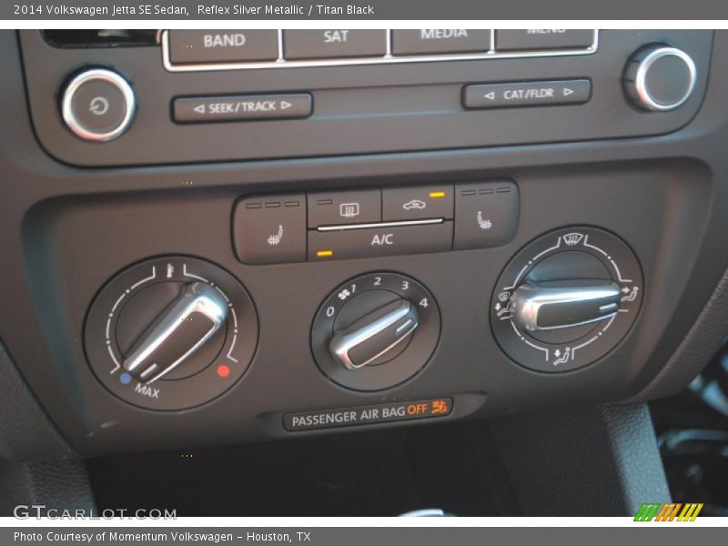 Reflex Silver Metallic / Titan Black 2014 Volkswagen Jetta SE Sedan