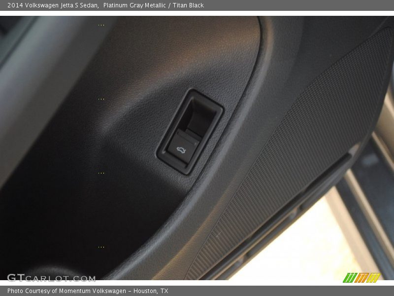 Platinum Gray Metallic / Titan Black 2014 Volkswagen Jetta S Sedan