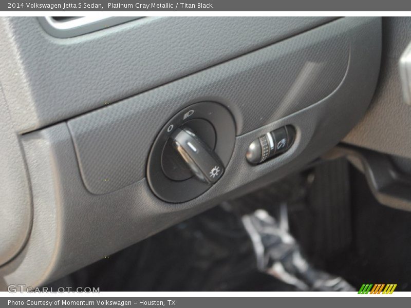 Platinum Gray Metallic / Titan Black 2014 Volkswagen Jetta S Sedan