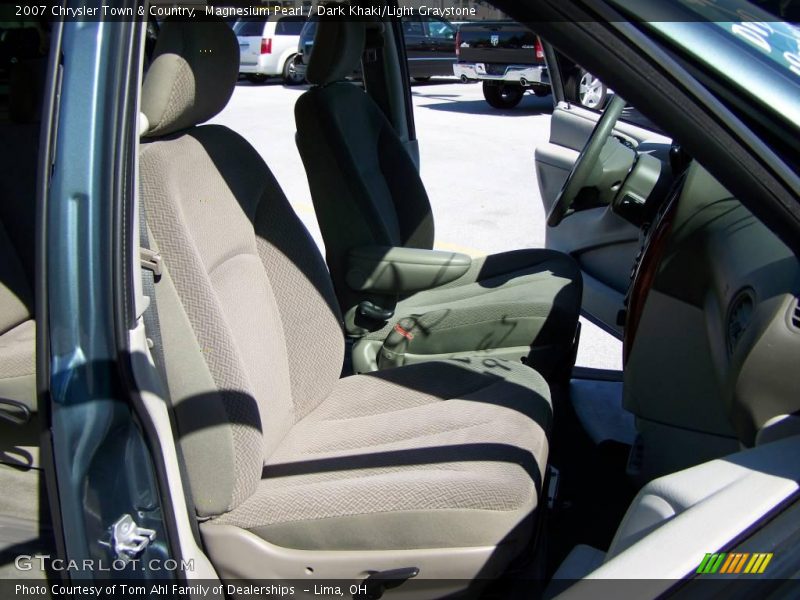 Magnesium Pearl / Dark Khaki/Light Graystone 2007 Chrysler Town & Country