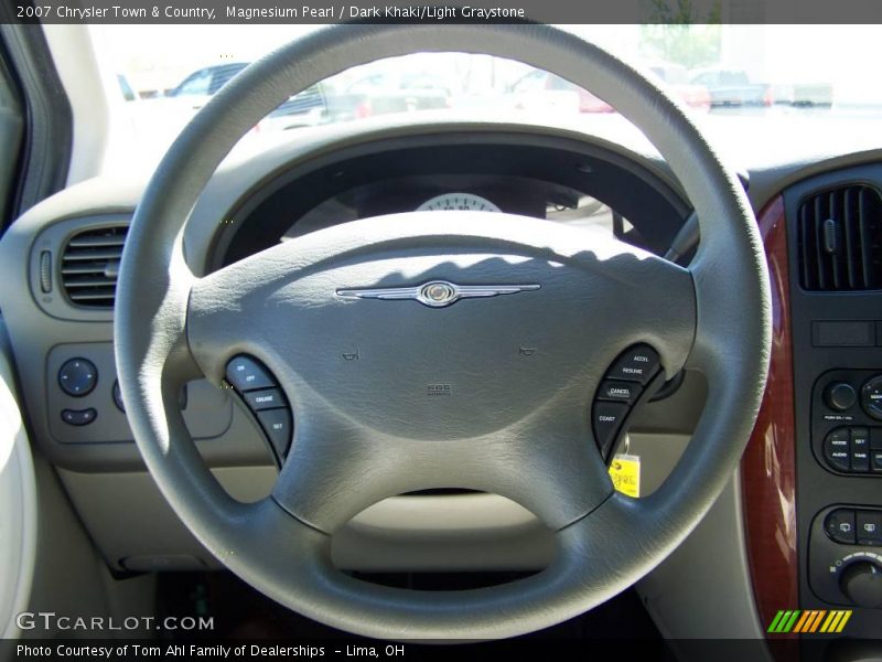 Magnesium Pearl / Dark Khaki/Light Graystone 2007 Chrysler Town & Country