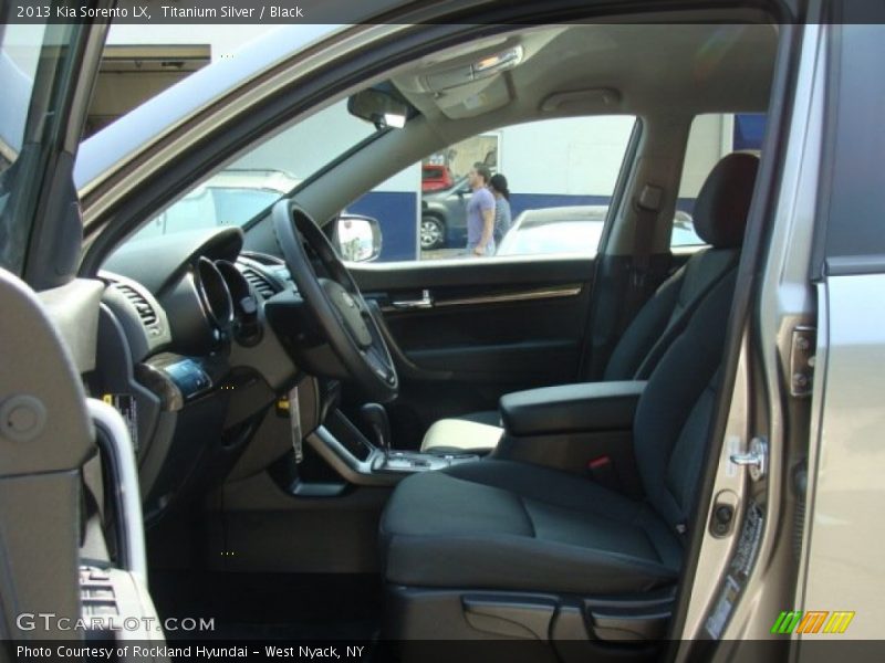 Titanium Silver / Black 2013 Kia Sorento LX