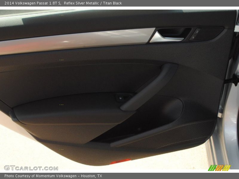 Reflex Silver Metallic / Titan Black 2014 Volkswagen Passat 1.8T S