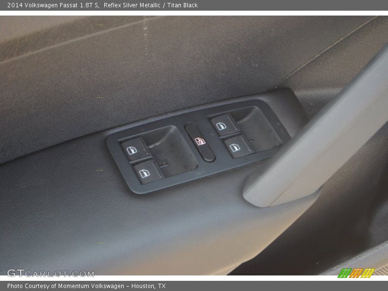 Reflex Silver Metallic / Titan Black 2014 Volkswagen Passat 1.8T S