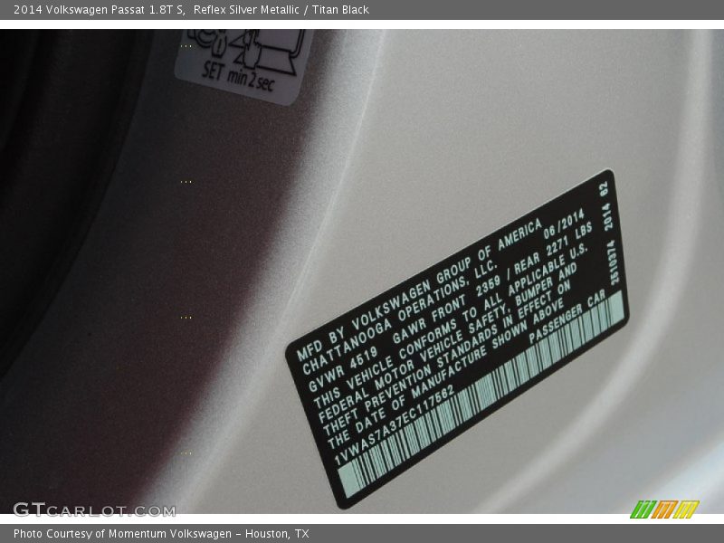 Reflex Silver Metallic / Titan Black 2014 Volkswagen Passat 1.8T S