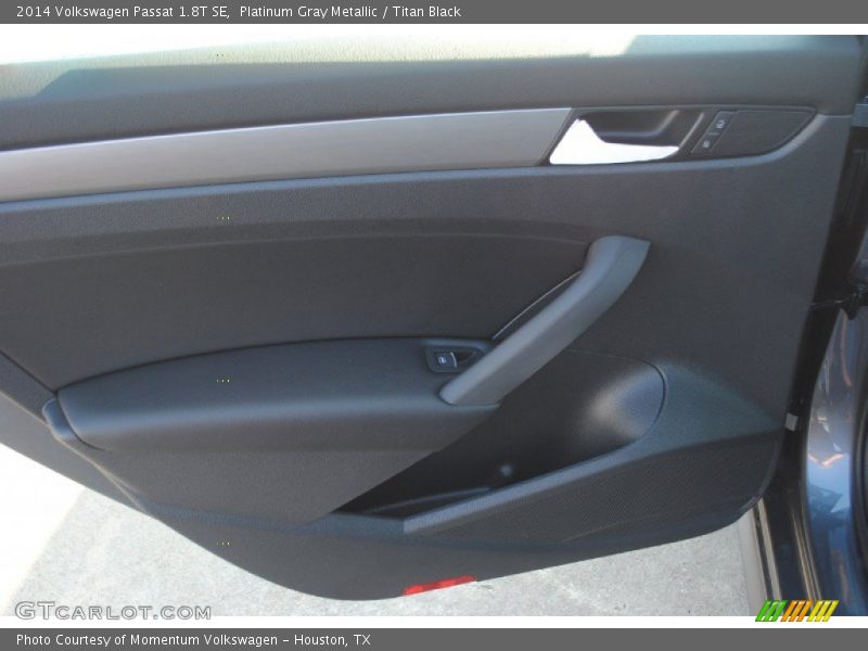 Platinum Gray Metallic / Titan Black 2014 Volkswagen Passat 1.8T SE