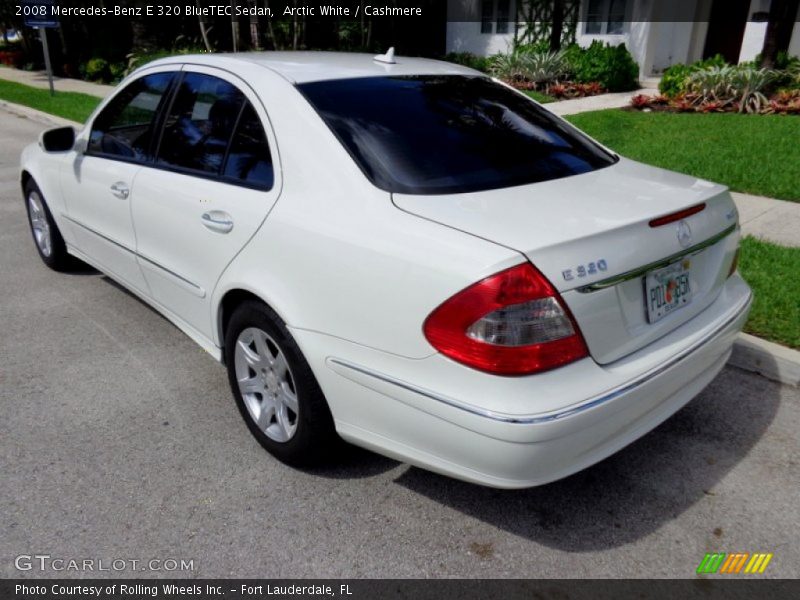 Arctic White / Cashmere 2008 Mercedes-Benz E 320 BlueTEC Sedan