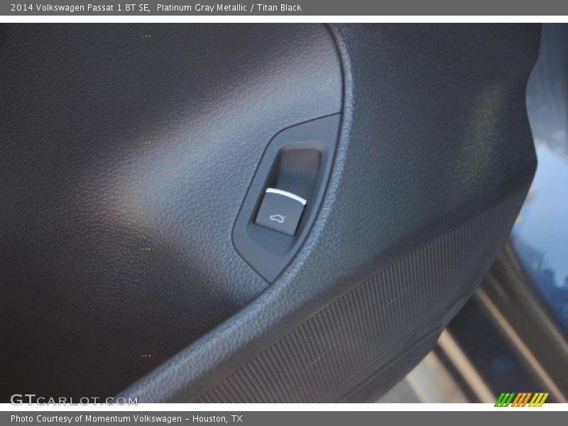 Platinum Gray Metallic / Titan Black 2014 Volkswagen Passat 1.8T SE