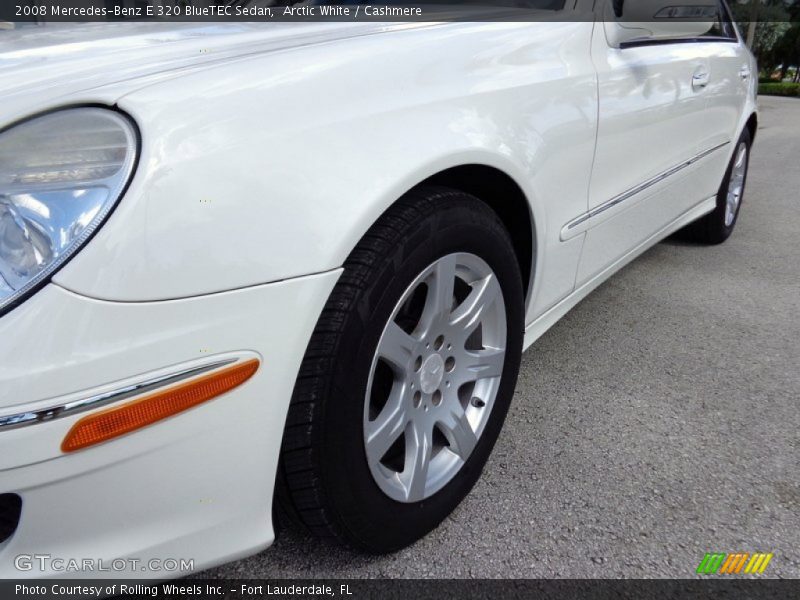 Arctic White / Cashmere 2008 Mercedes-Benz E 320 BlueTEC Sedan