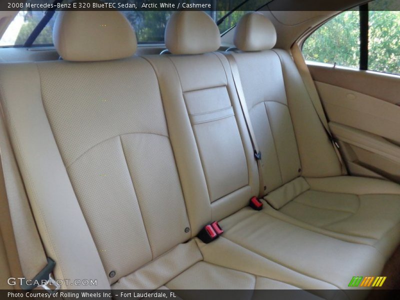 Arctic White / Cashmere 2008 Mercedes-Benz E 320 BlueTEC Sedan