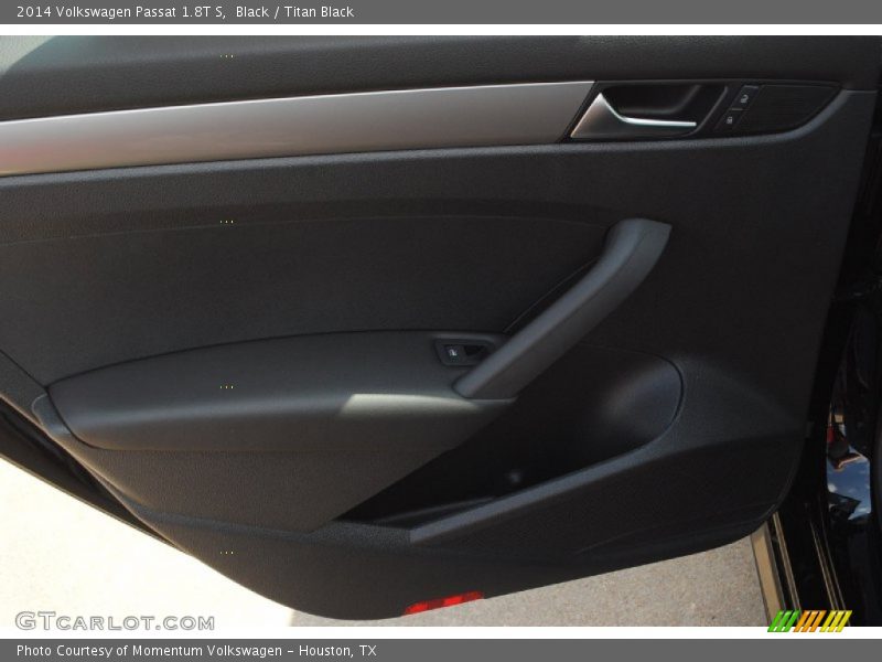 Black / Titan Black 2014 Volkswagen Passat 1.8T S