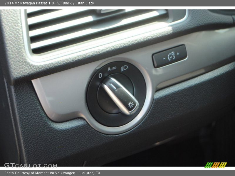 Black / Titan Black 2014 Volkswagen Passat 1.8T S