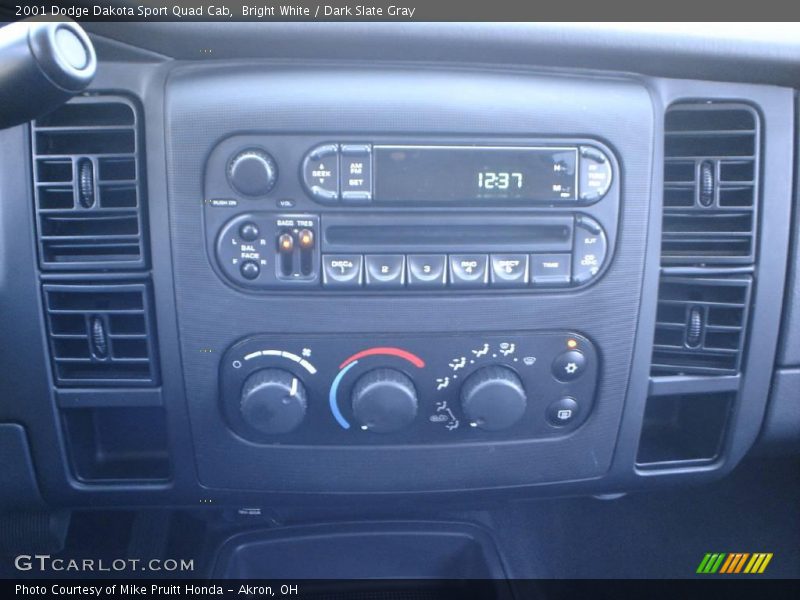 Bright White / Dark Slate Gray 2001 Dodge Dakota Sport Quad Cab