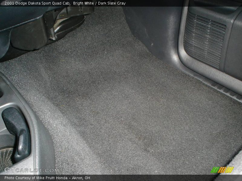 Bright White / Dark Slate Gray 2001 Dodge Dakota Sport Quad Cab