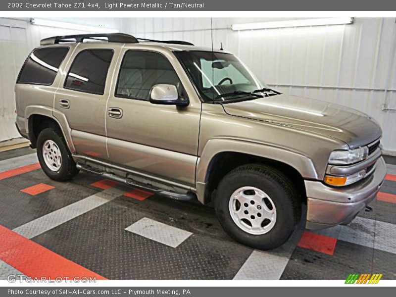 Light Pewter Metallic / Tan/Neutral 2002 Chevrolet Tahoe Z71 4x4