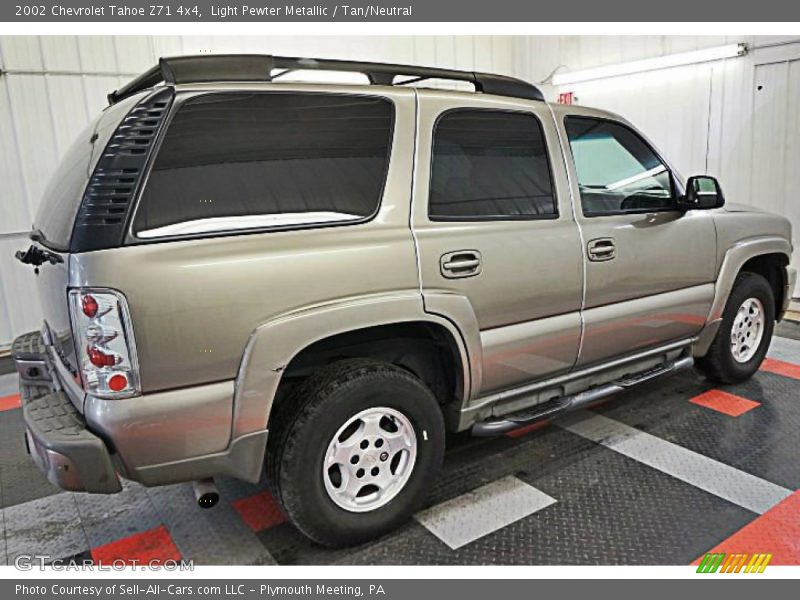 Light Pewter Metallic / Tan/Neutral 2002 Chevrolet Tahoe Z71 4x4