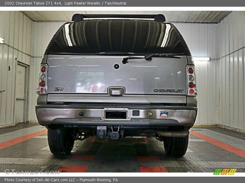 Light Pewter Metallic / Tan/Neutral 2002 Chevrolet Tahoe Z71 4x4