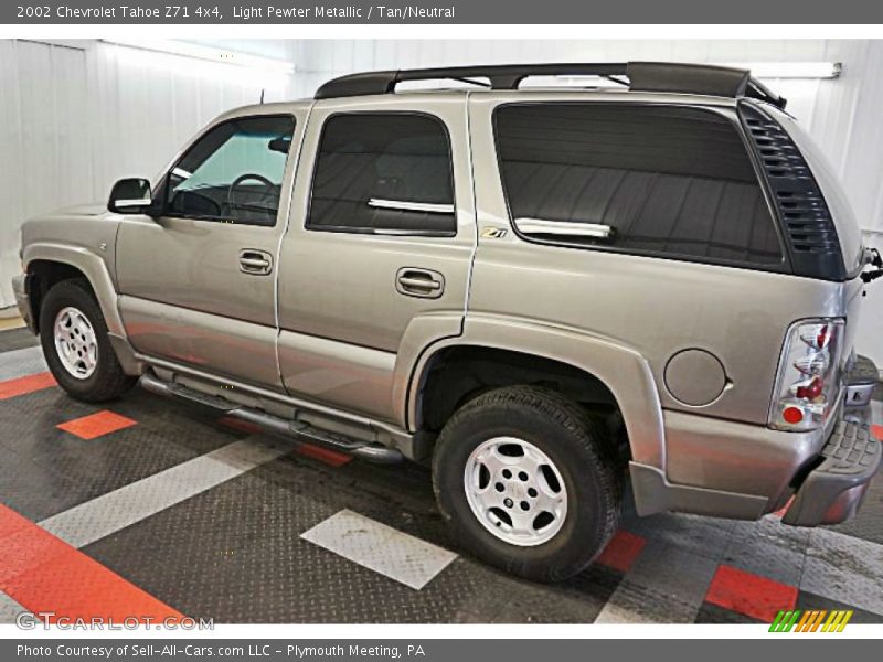 Light Pewter Metallic / Tan/Neutral 2002 Chevrolet Tahoe Z71 4x4