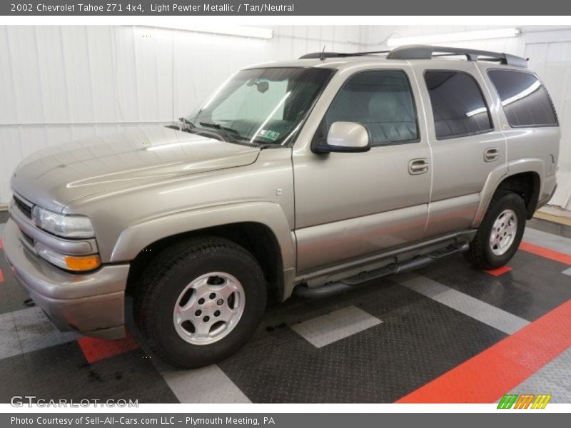Light Pewter Metallic / Tan/Neutral 2002 Chevrolet Tahoe Z71 4x4