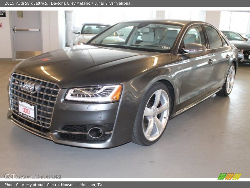 Daytona Grey Metallic / Lunar Silver Valcona 2015 Audi S8 quattro S