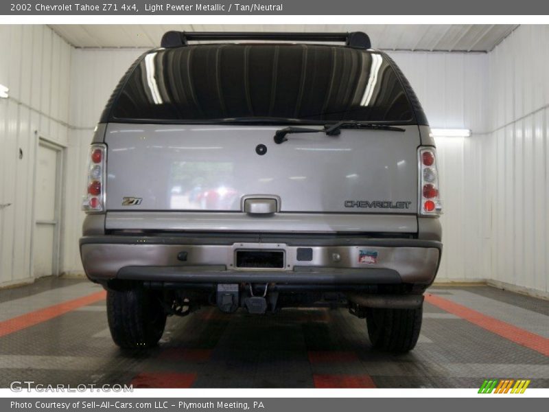Light Pewter Metallic / Tan/Neutral 2002 Chevrolet Tahoe Z71 4x4
