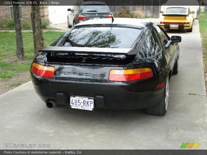 Black / Beige 1991 Porsche 928 S4