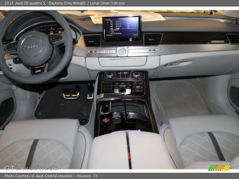 Daytona Grey Metallic / Lunar Silver Valcona 2015 Audi S8 quattro S