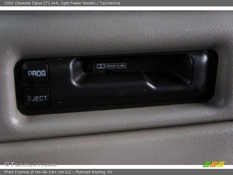 Light Pewter Metallic / Tan/Neutral 2002 Chevrolet Tahoe Z71 4x4
