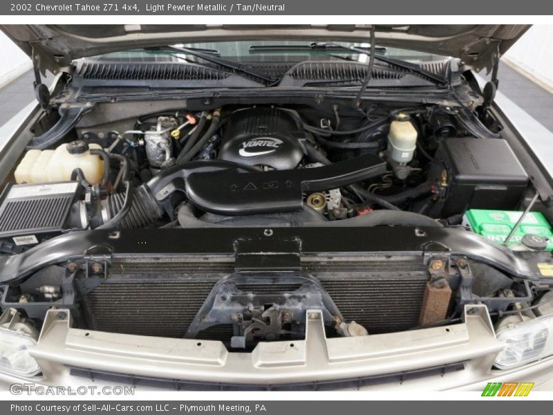 Light Pewter Metallic / Tan/Neutral 2002 Chevrolet Tahoe Z71 4x4
