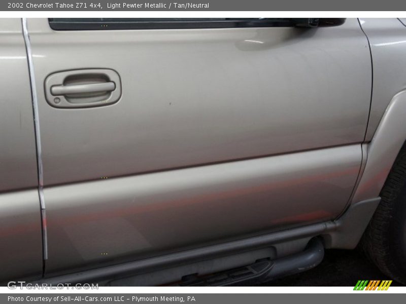 Light Pewter Metallic / Tan/Neutral 2002 Chevrolet Tahoe Z71 4x4