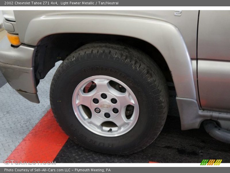 Light Pewter Metallic / Tan/Neutral 2002 Chevrolet Tahoe Z71 4x4
